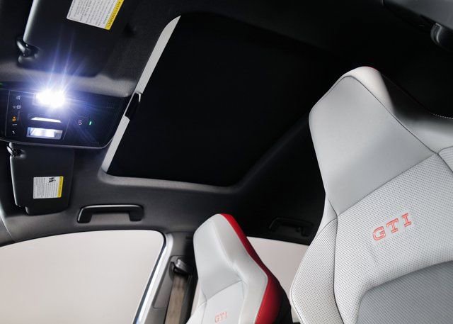 Used 2025 Volkswagen GTI SE w/ SE Leather Seating Package image 20