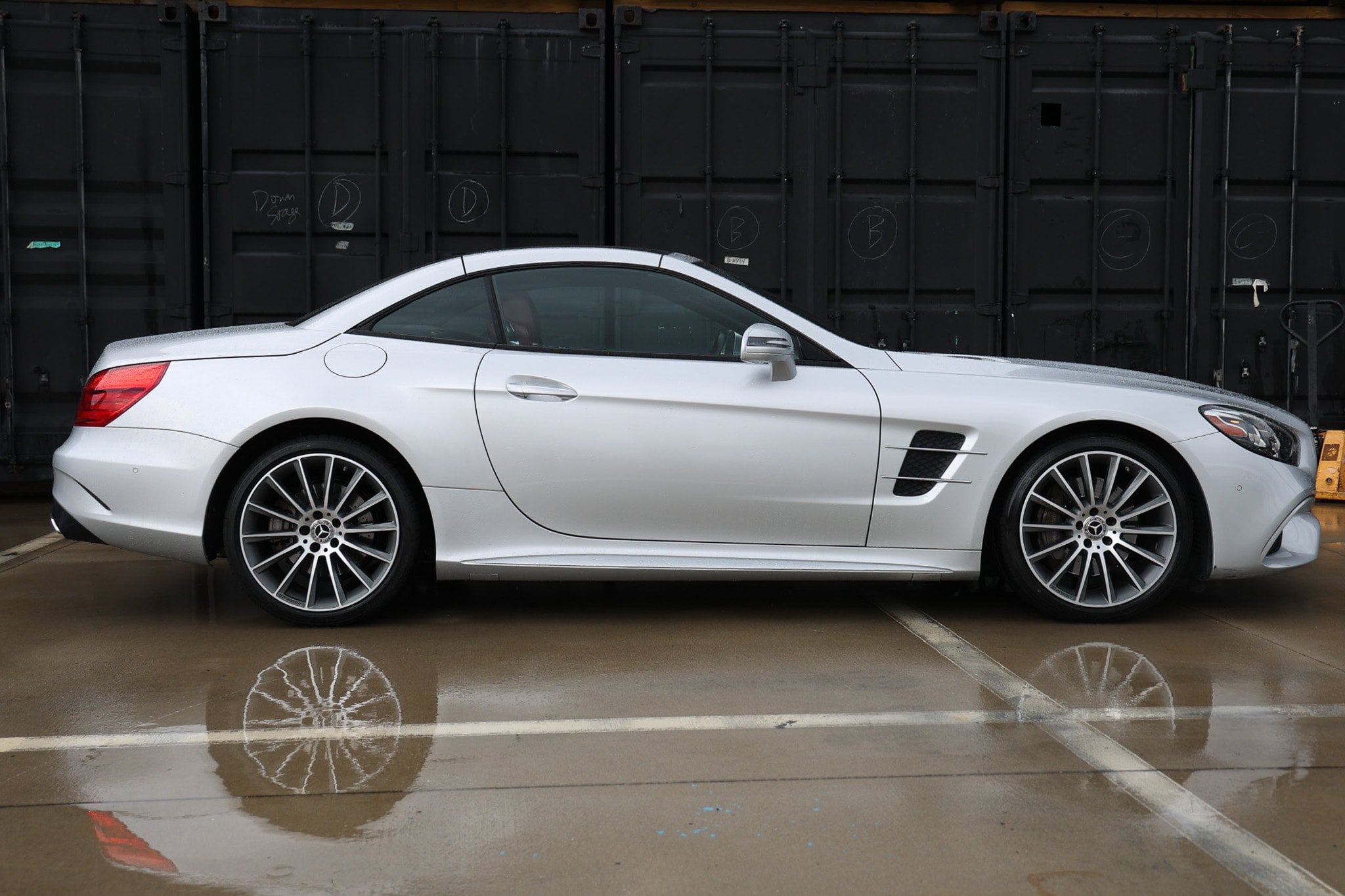 Used 2017 Mercedes-Benz SL 550 image 17