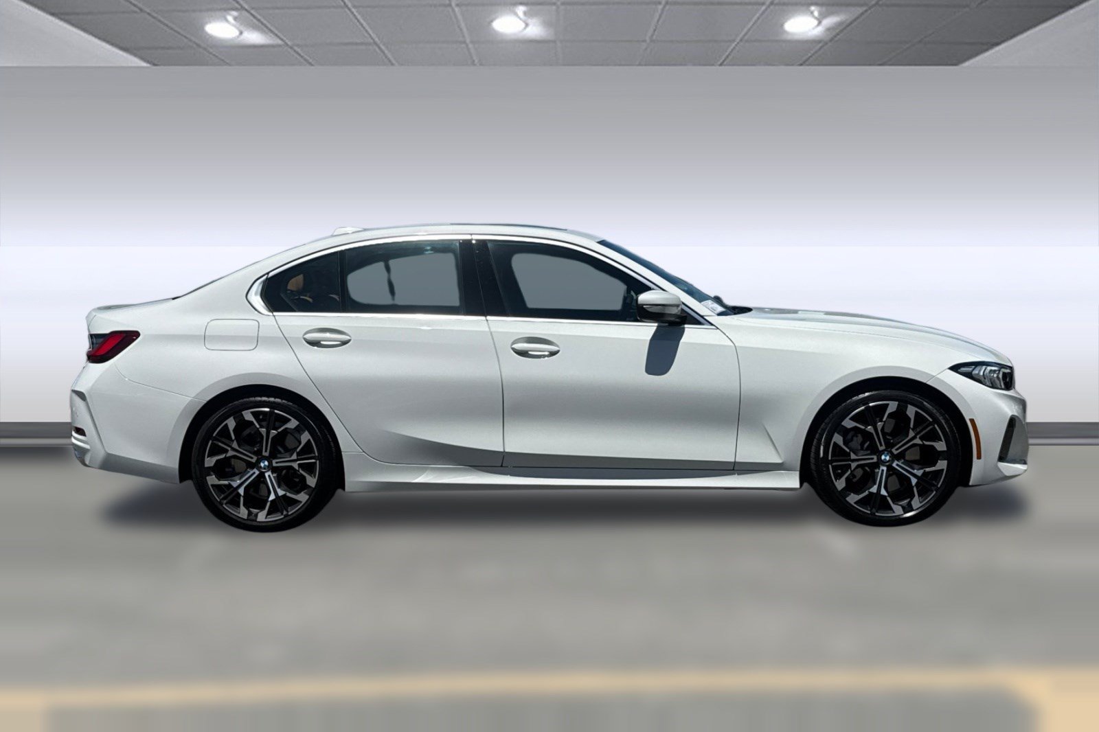 Used 2026 BMW 330i Sedan w/ Premium Package RWD image 8