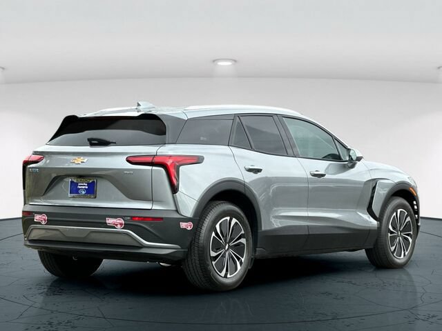 Used 2024 Chevrolet Blazer EV LT AWD/4WD image 6