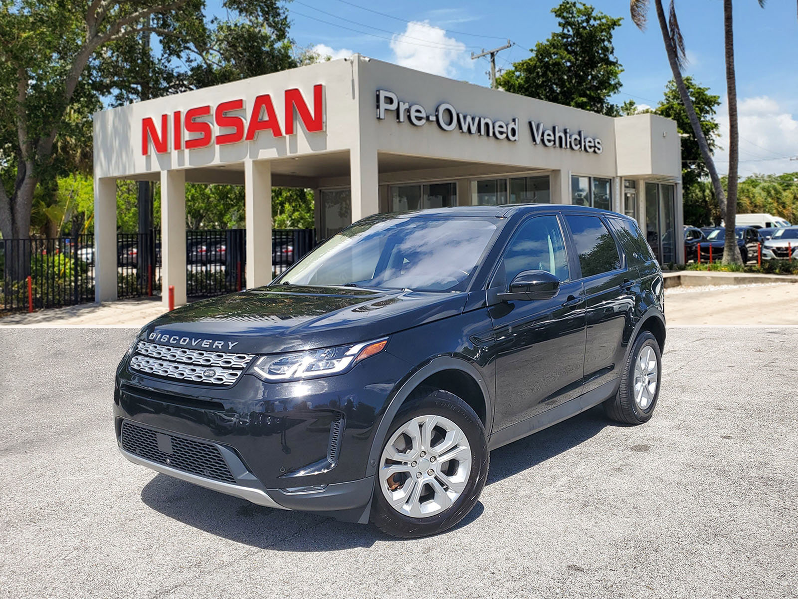 Used 2021 Land Rover Discovery Sport S image 1