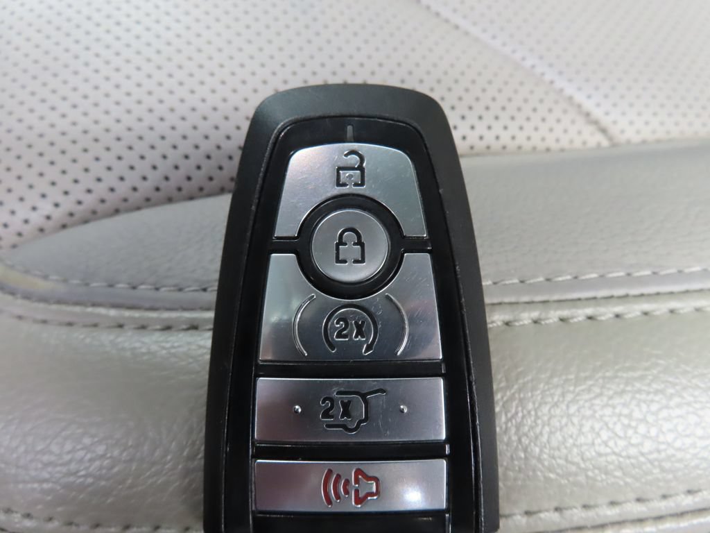 Used 2019 Ford Expedition Limited w/ Equipment Group 302A AWD/4WD image 58