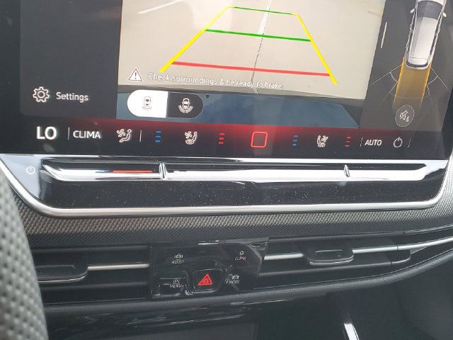 New 2026 Volkswagen GTI SE FWD image 26