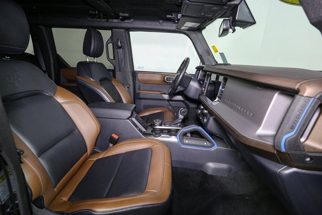 Used 2023 Ford Bronco Outer Banks image 15