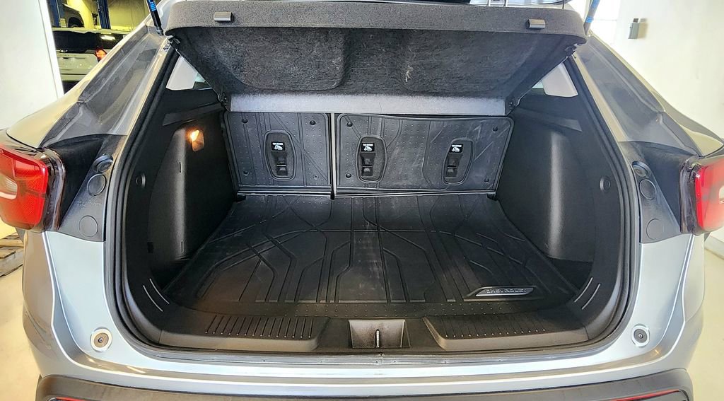Used 2024 Chevrolet Trax ACTIV w/ Driver Confidence Package FWD image 8