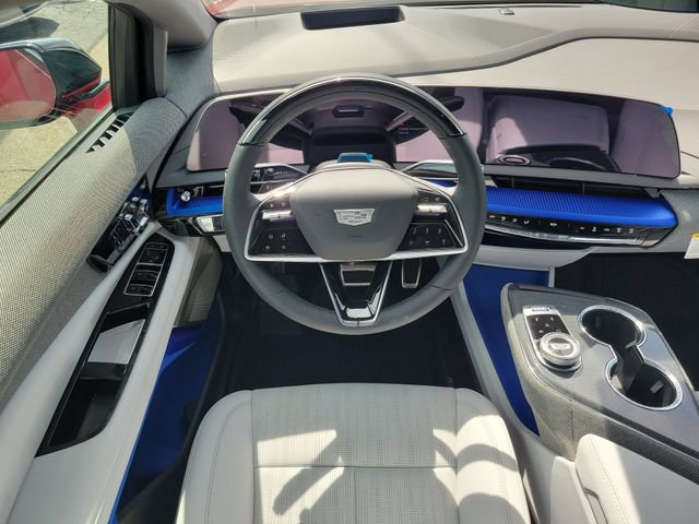 New 2027 Cadillac Optiq Premium Luxury w/ LPO, Floor Liner Package AWD/4WD image 9