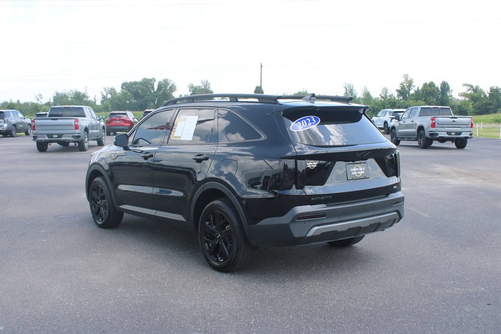 Used 2023 Kia Sorento S w/ Panoramic Sunroof Package AWD/4WD image 7