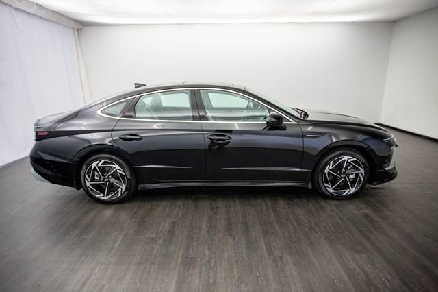 Used 2024 Hyundai Sonata SEL w/ Convenience Package image 6