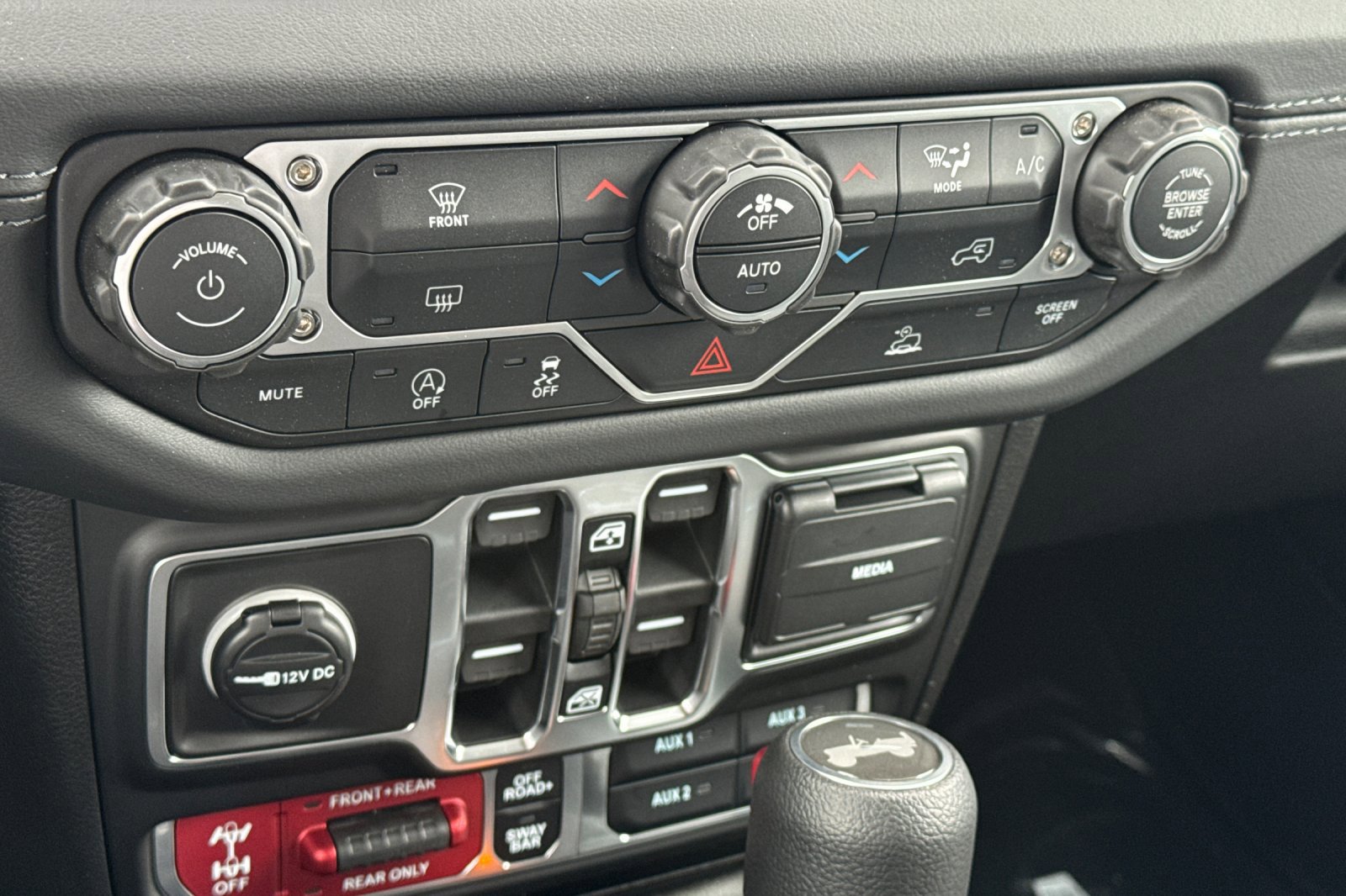 New 2026 Jeep Wrangler Unlimited Rubicon image 19