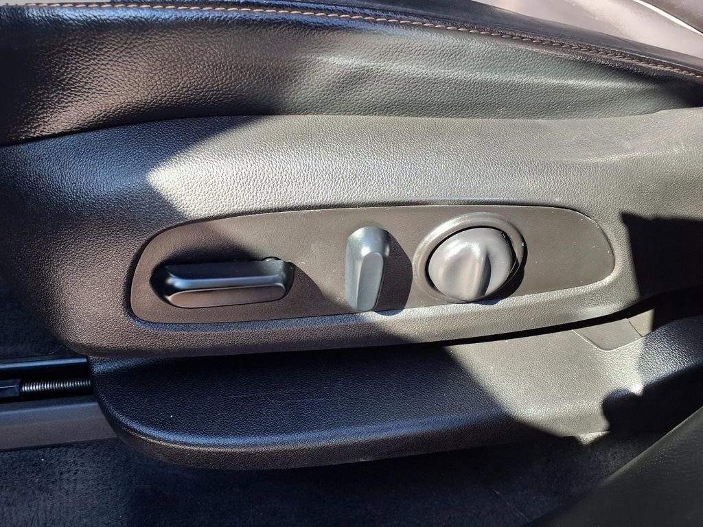 Used 2019 Chevrolet Traverse LT w/ LT Premium Package image 25