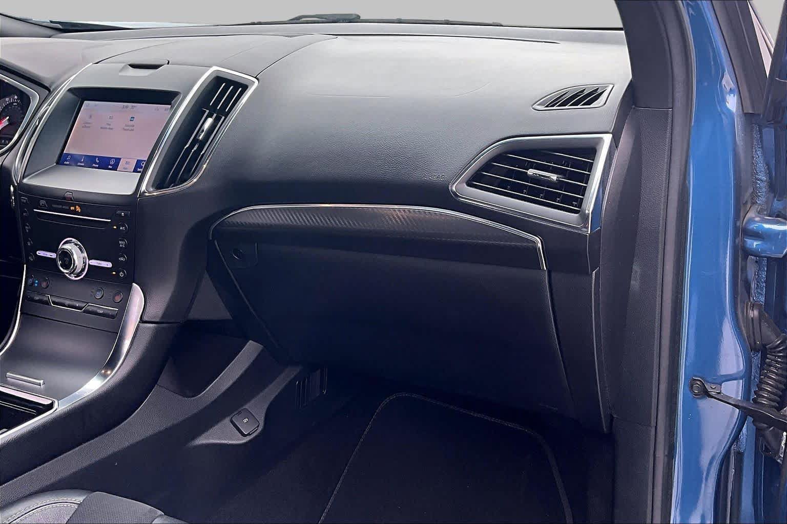 Used 2019 Ford Edge ST w/ Equipment Group 401A AWD/4WD image 19