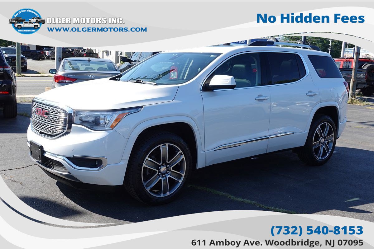 Used 2019 GMC Acadia Denali w/ Technology Package FWD image 1