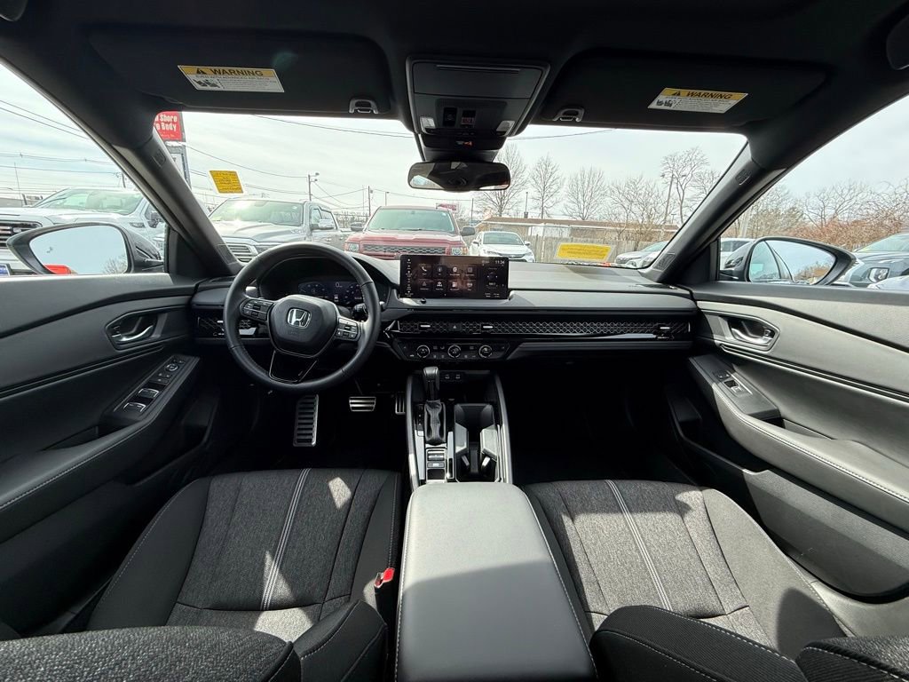 Used 2025 Honda Accord Sport image 16