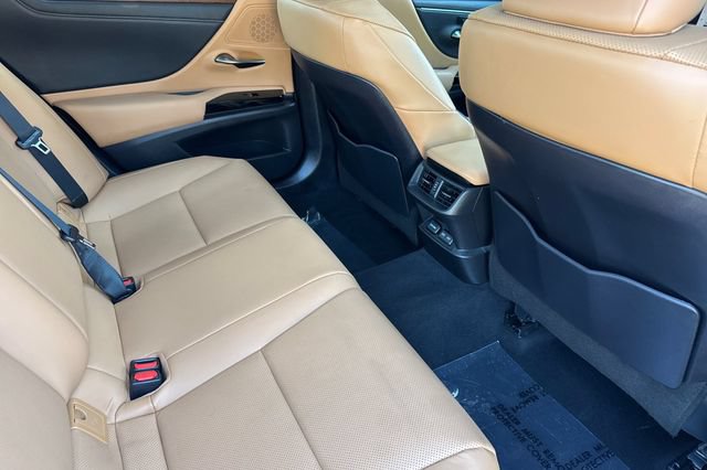 Used 2023 Lexus ES 250 w/ Premium Package AWD/4WD image 18