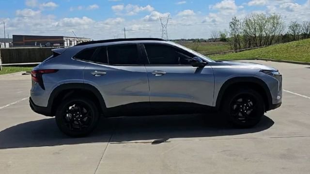 New 2026 Chevrolet Trax LT FWD image 9