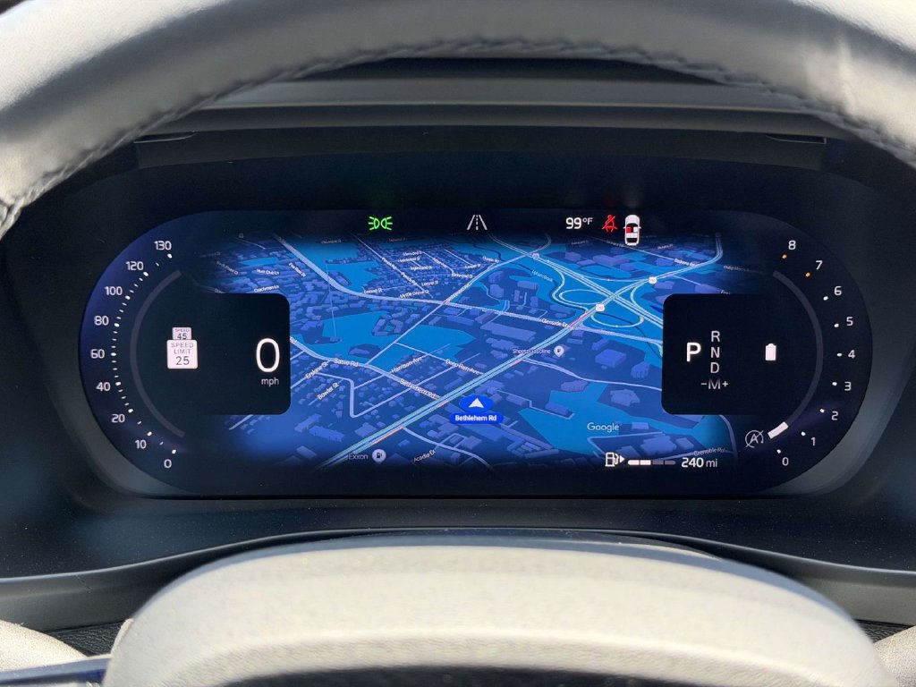 New 2026 Volvo XC40 B5 Plus w/ Protection Package Premier AWD/4WD image 10