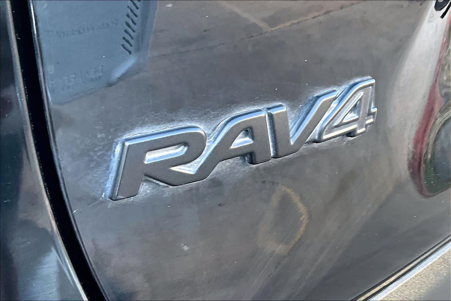 Used 2024 Toyota RAV4 LE FWD image 30