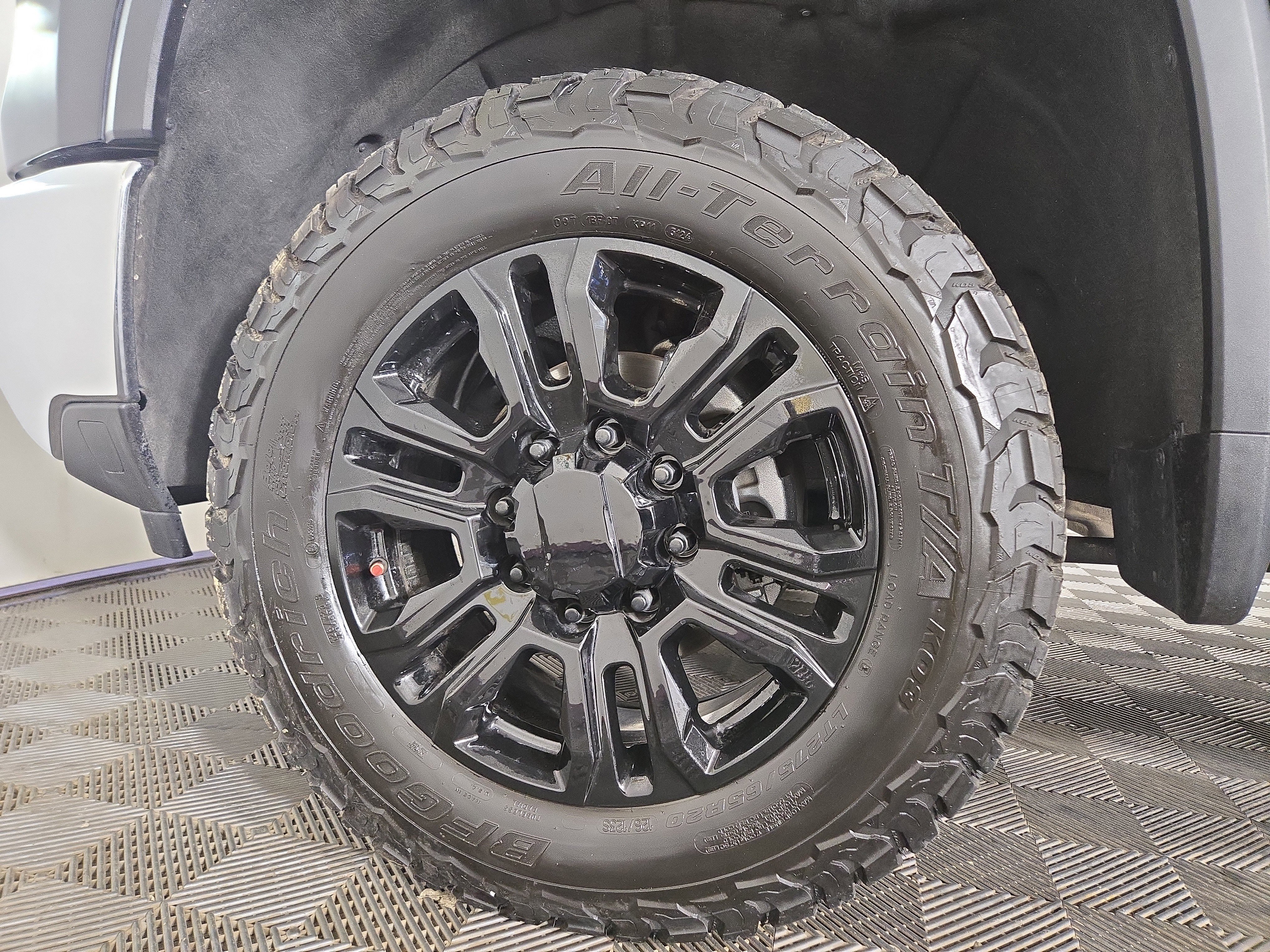 Certified 2025 Chevrolet Silverado 2500 LTZ w/ LTZ Plus Package image 31