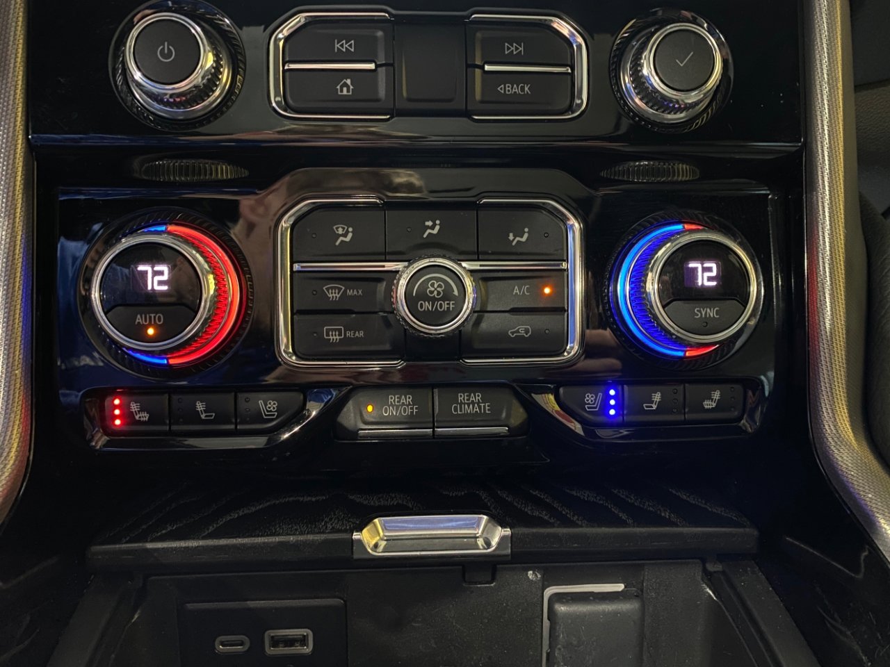 Used 2022 GMC Yukon XL Denali image 18