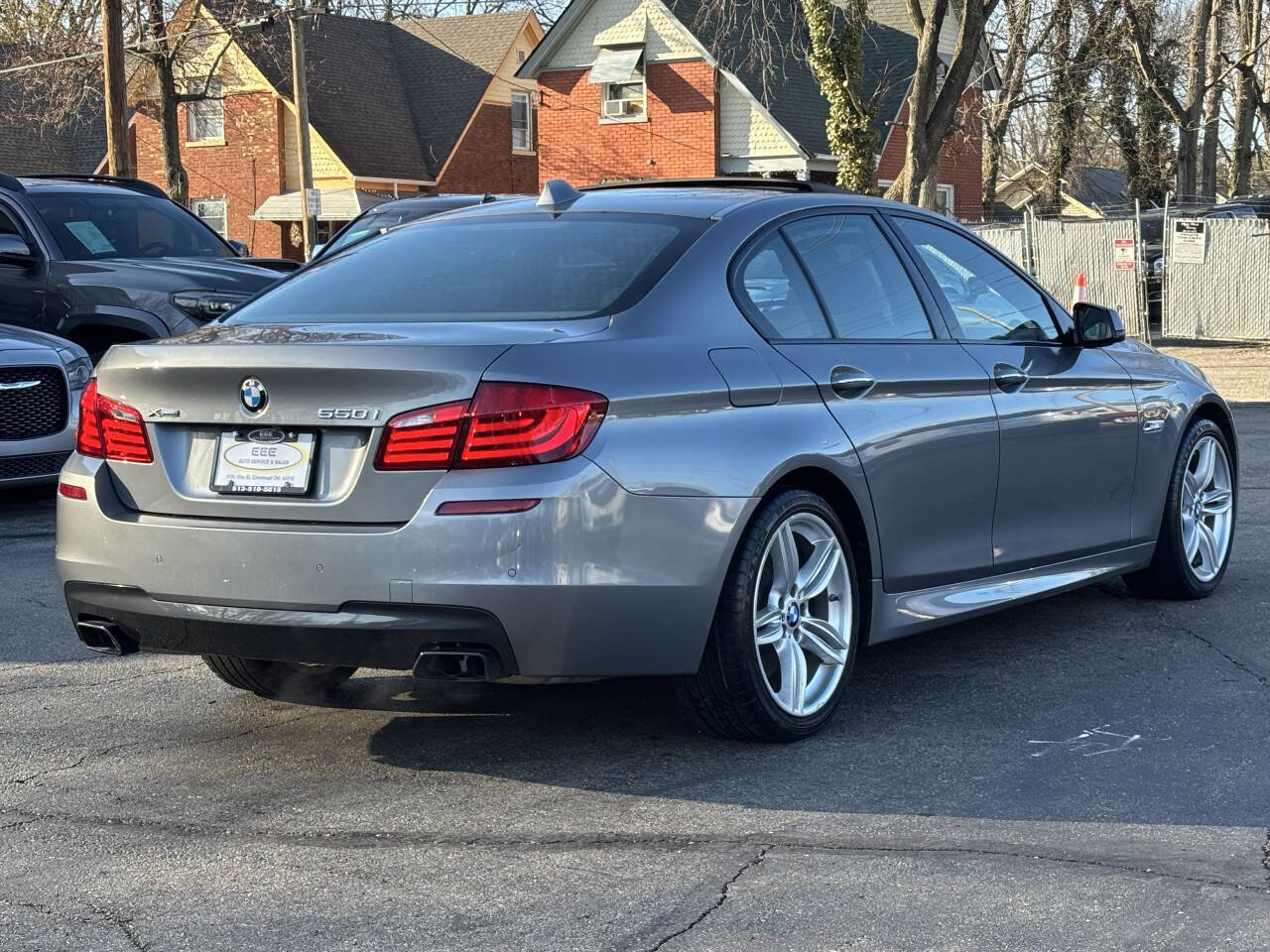 Used 2013 BMW 550i xDrive Sedan image 6