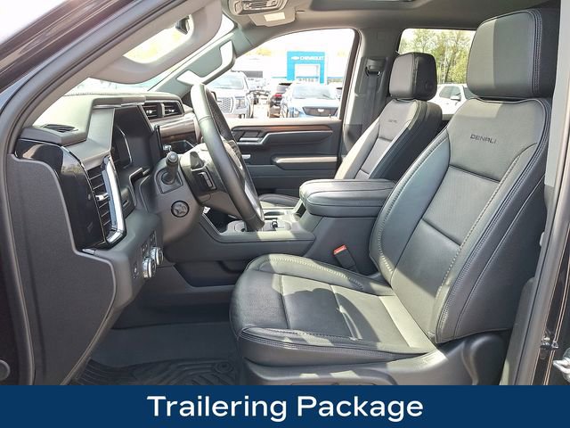 Used 2025 GMC Sierra 1500 Denali AWD/4WD image 2
