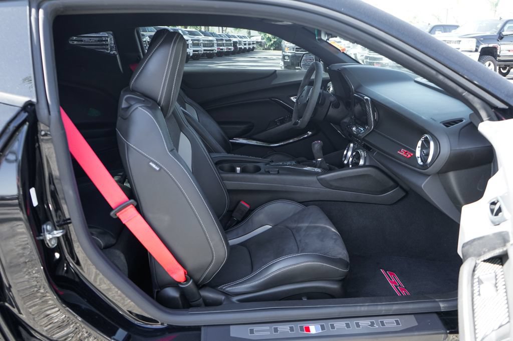 Used 2023 Chevrolet Camaro SS RWD image 39