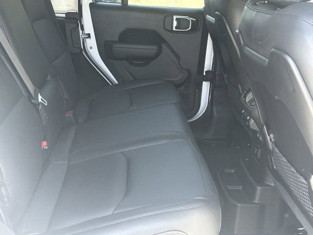 Certified 2025 Jeep Wrangler Unlimited Rubicon 4xe w/ Safety Group image 17