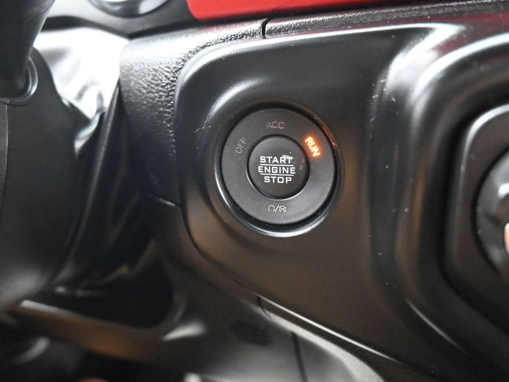 Used 2023 Jeep Wrangler Unlimited Rubicon image 17