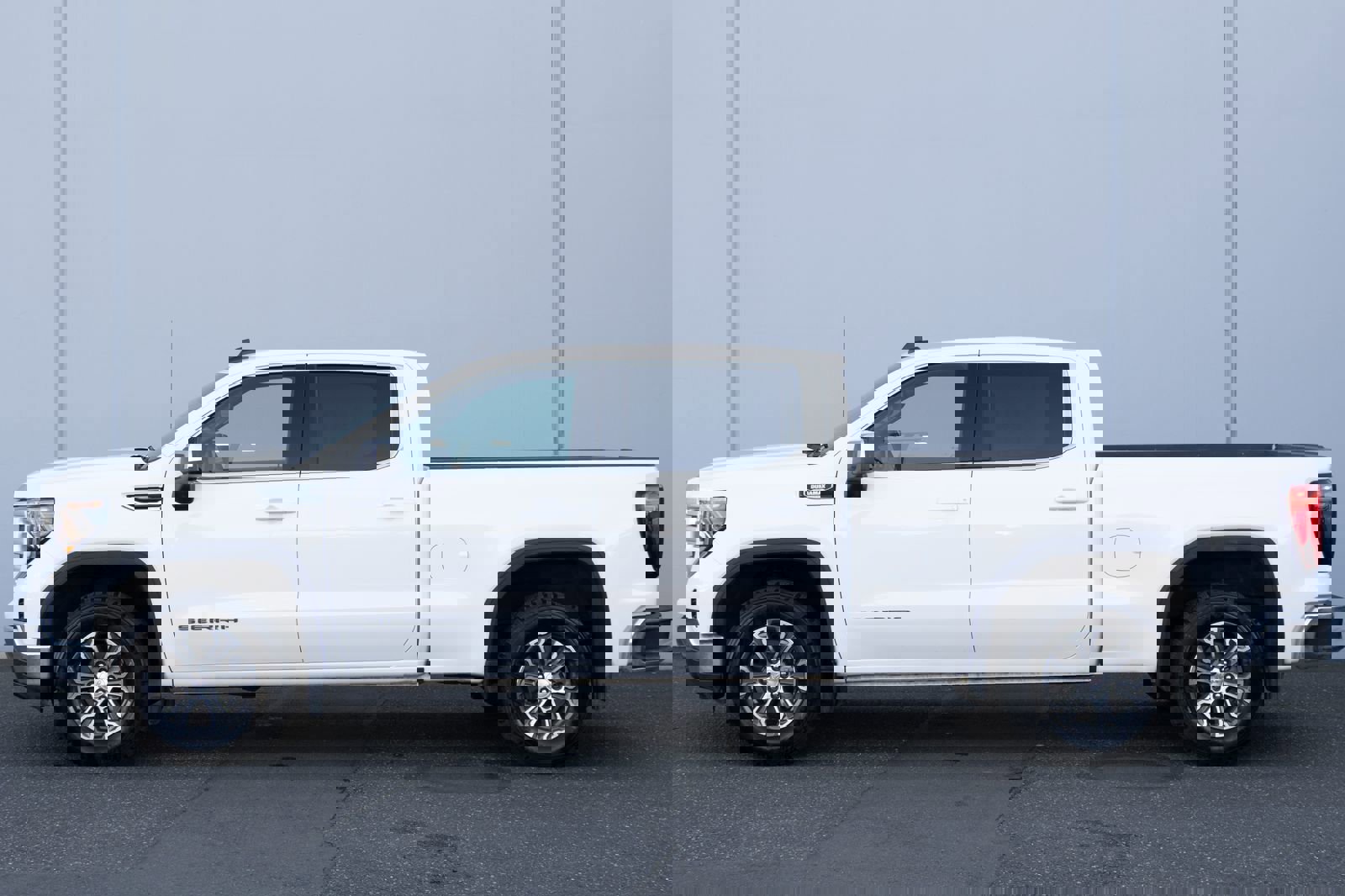 Used 2024 GMC Sierra 1500 SLE w/ Preferred Package image 25