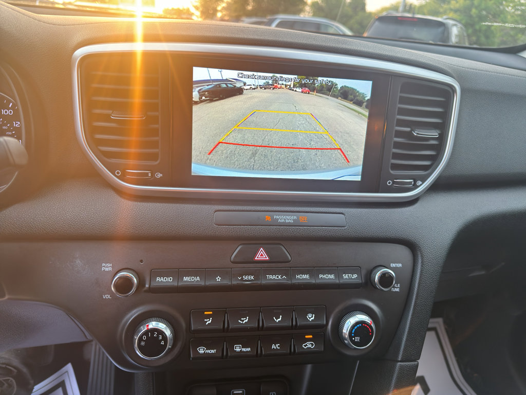 Used 2020 Kia Sportage LX image 15