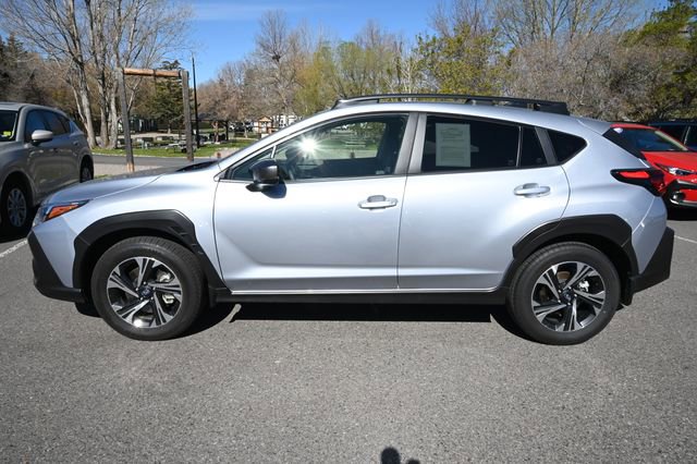 Used 2025 Subaru Crosstrek 2.0i Premium AWD/4WD image 2
