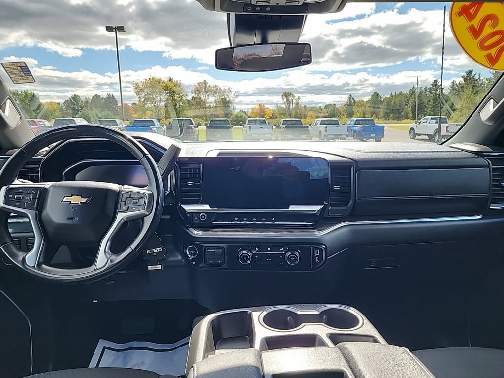 Used 2024 Chevrolet Silverado 2500 LT image 21