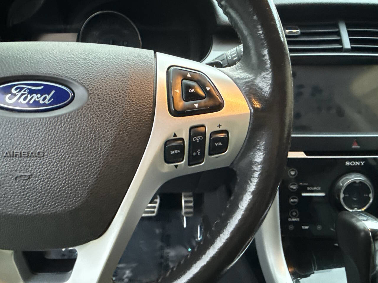 Used 2011 Ford Edge Sport w/ Driver Entry Pkg image 47