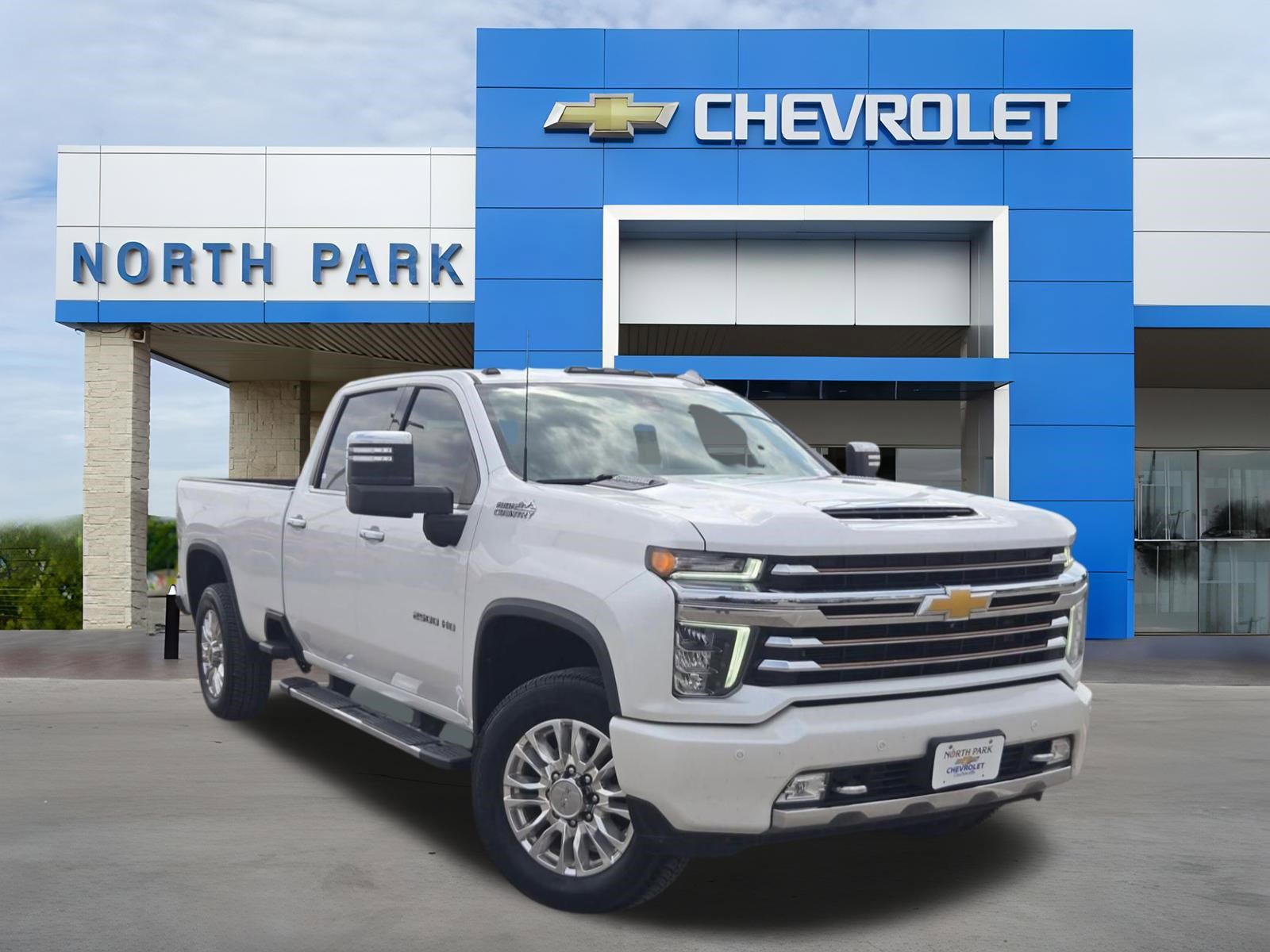 Used 2022 Chevrolet Silverado 2500 High Country w/ Z71 Off-Road Package image 1