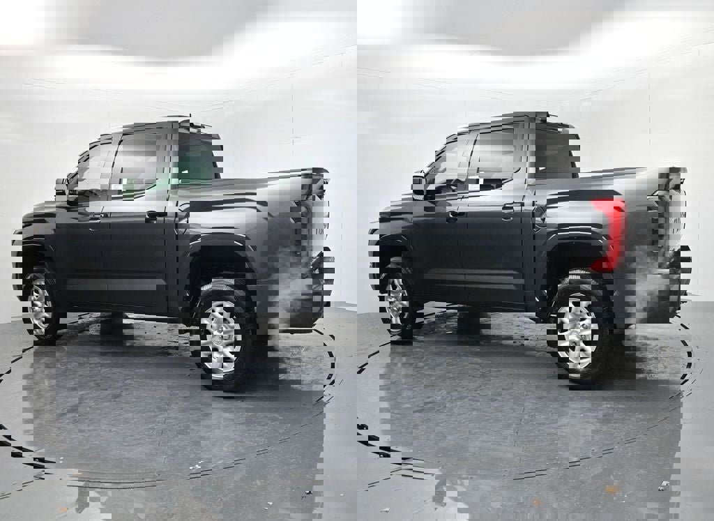 New 2026 Toyota Tundra SR image 5
