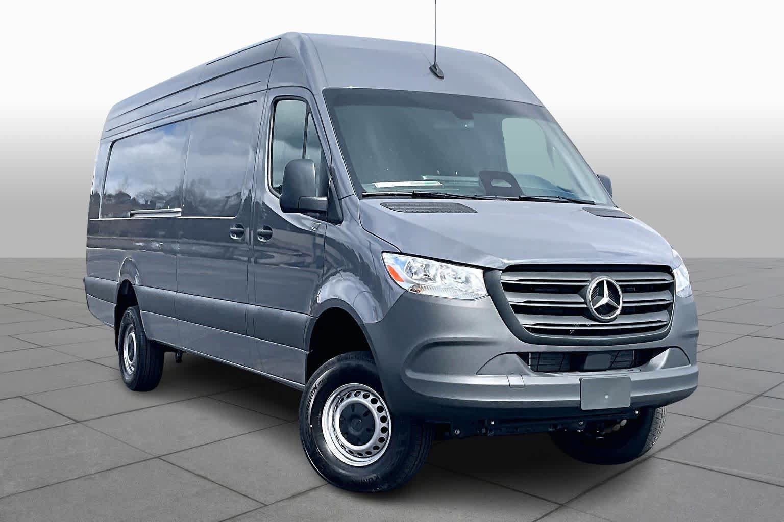 New 2026 Mercedes-Benz Sprinter 2500 video 2