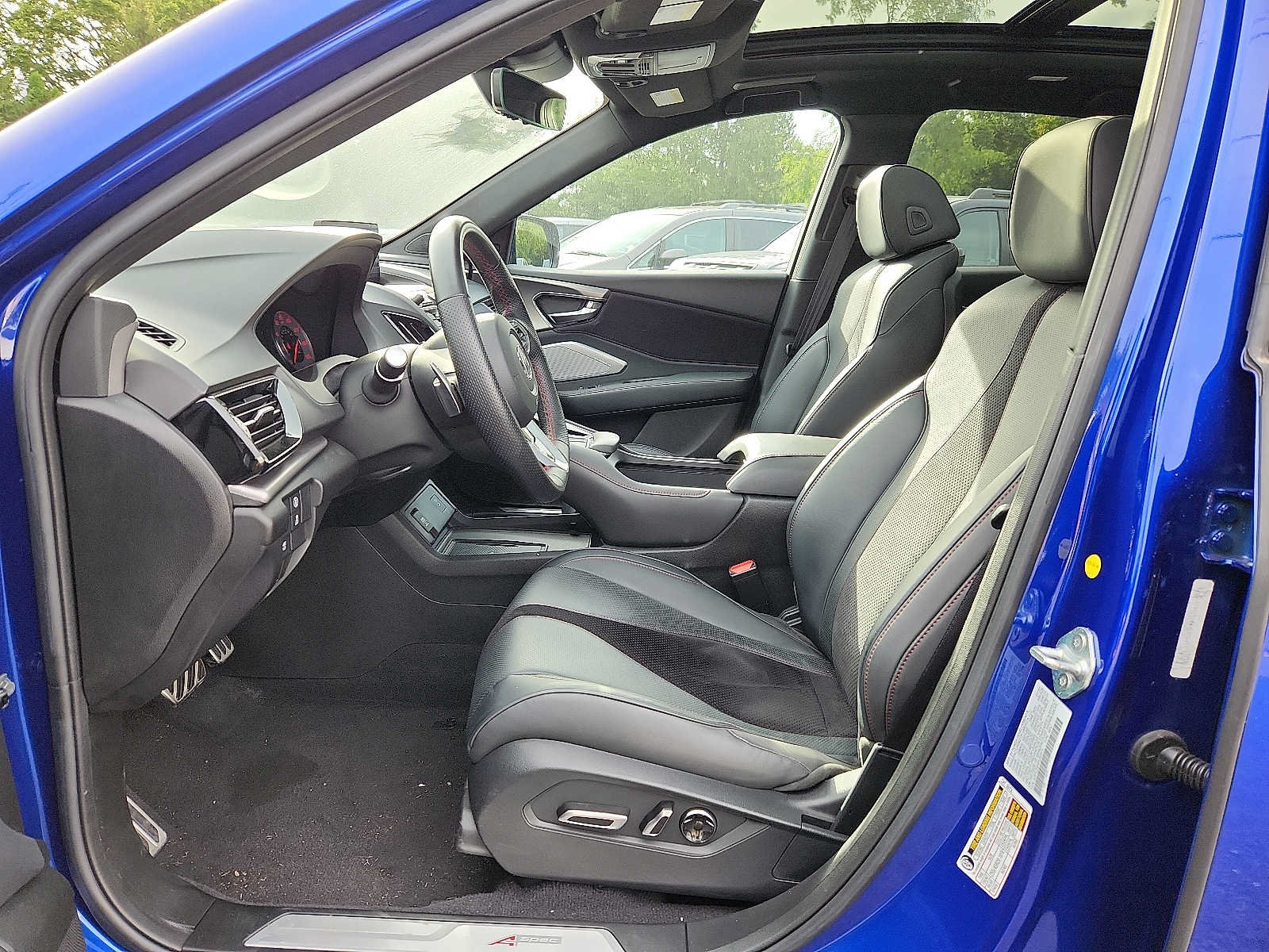 Used 2023 Acura RDX w/ Advance Package AWD/4WD image 13