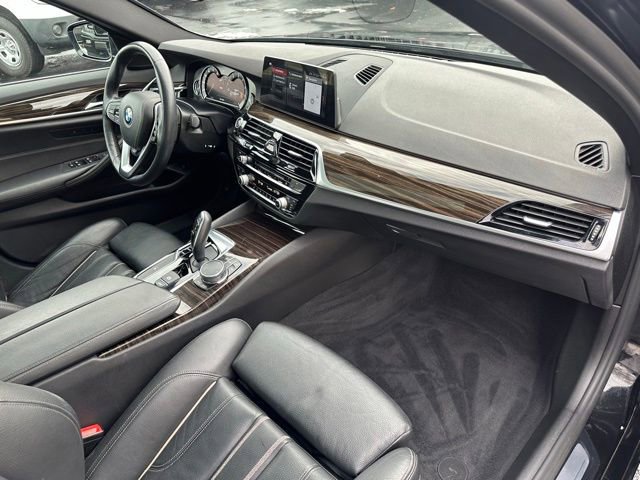 Used 2018 BMW 540i xDrive image 29