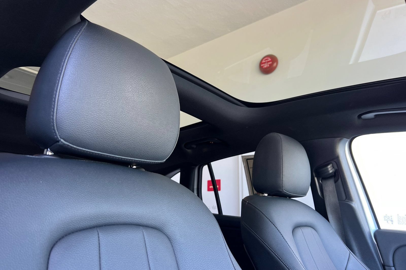 Certified 2025 Mercedes-Benz GLA 250 4MATIC image 22