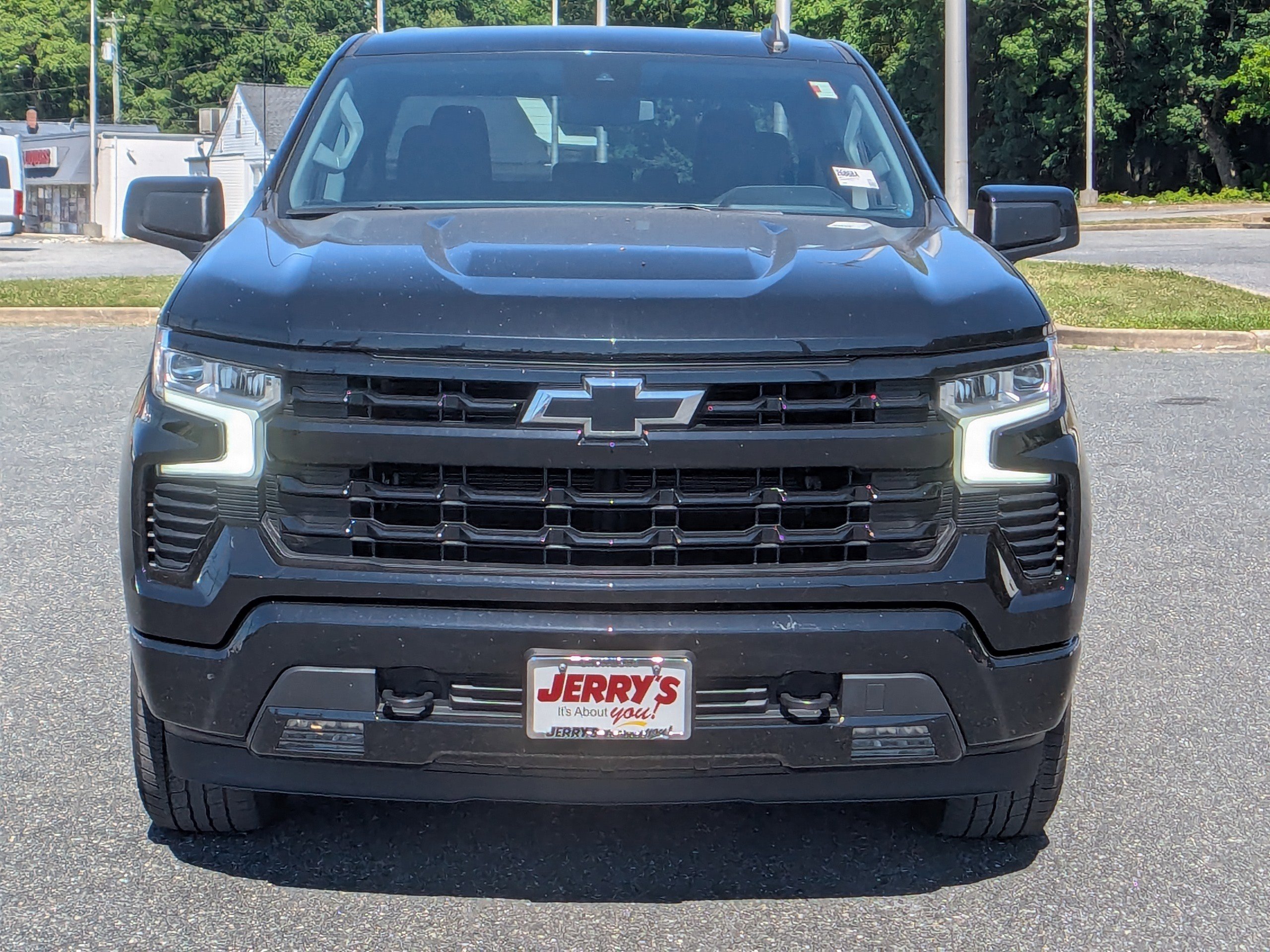 Used 2022 Chevrolet Silverado 1500 RST AWD/4WD image 2