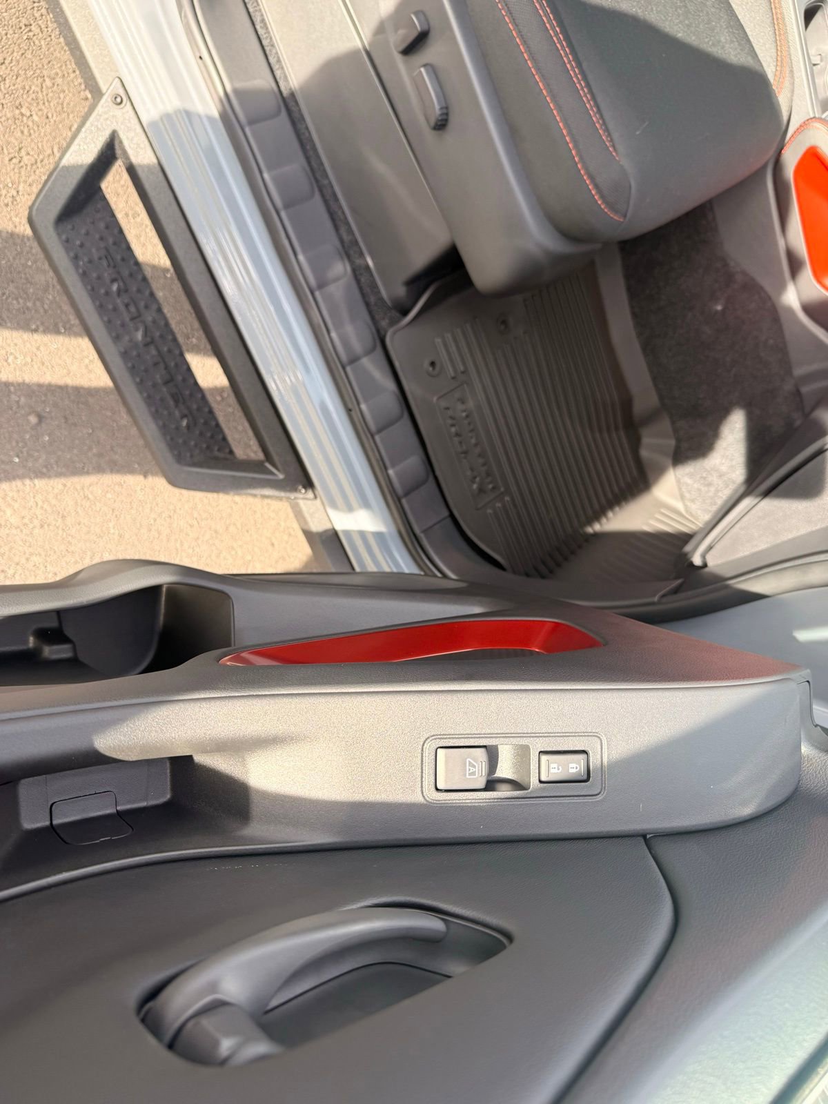 New 2026 Nissan Frontier PRO-4X w/ Pro-4x Convenience Package image 28