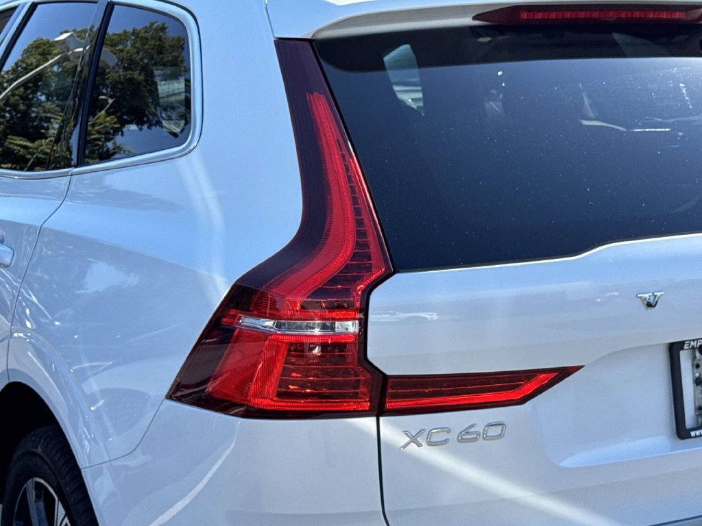 Used 2020 Volvo XC60 T5 Inscription AWD/4WD image 8