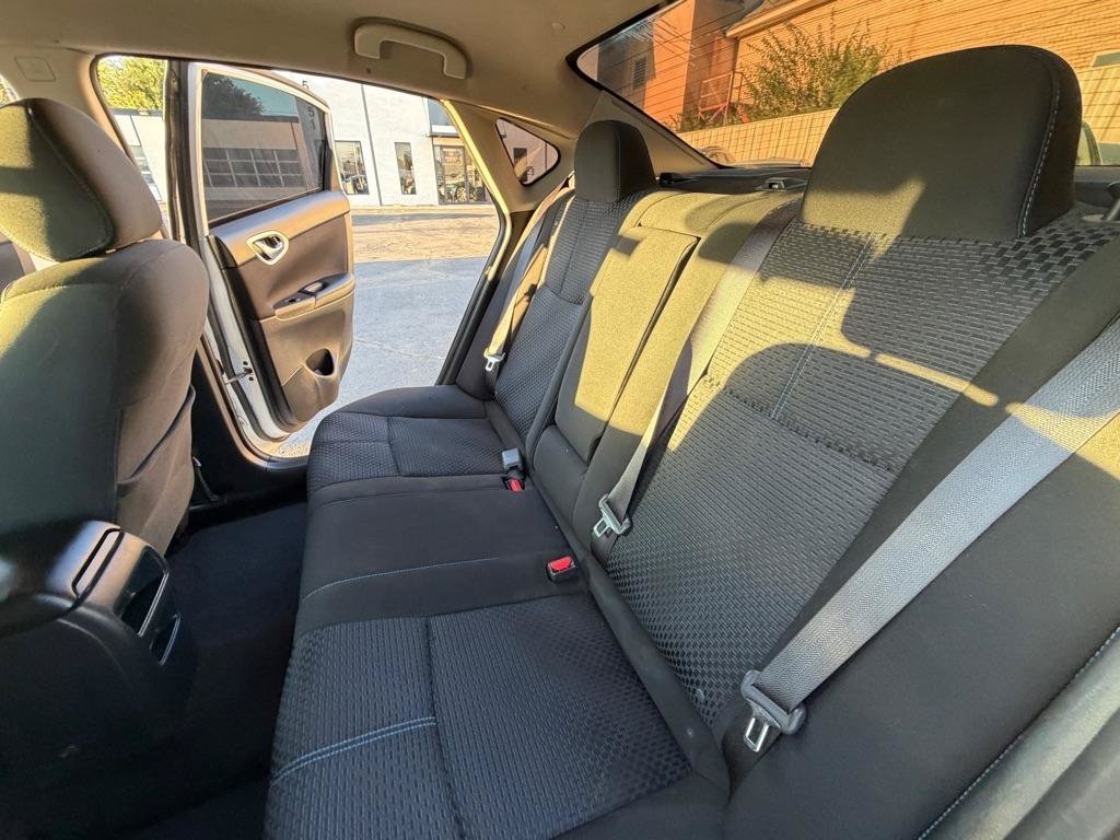 Used 2017 Nissan Sentra SR FWD image 13
