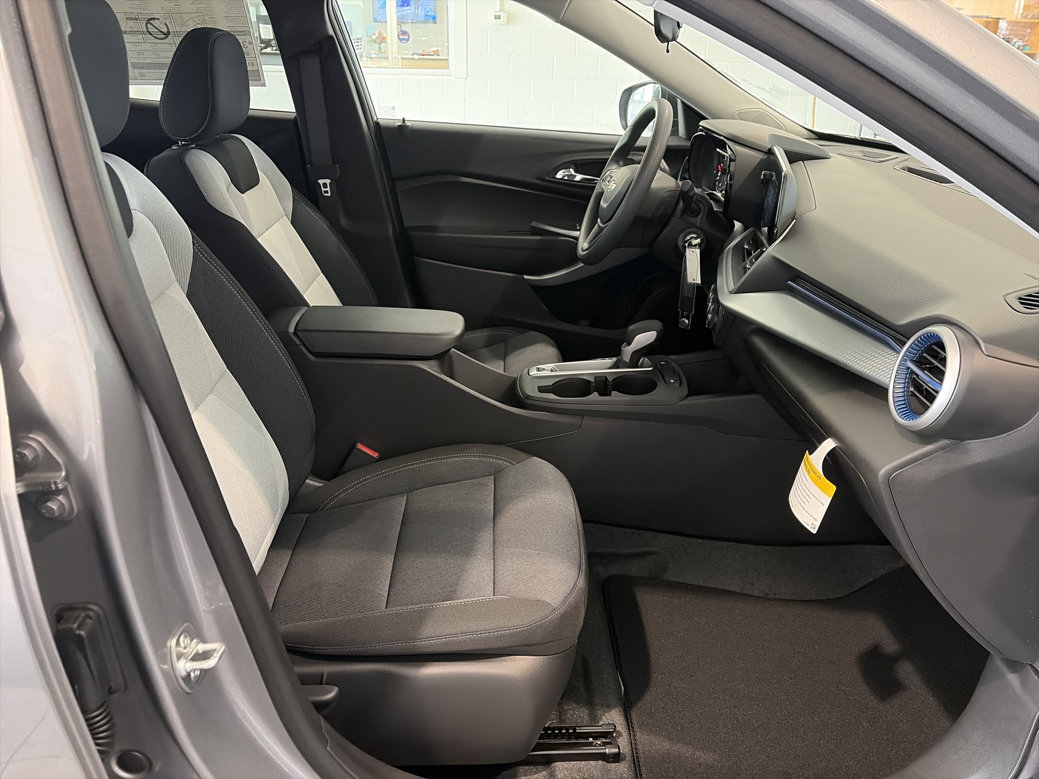 New 2026 Chevrolet Trax LS image 12