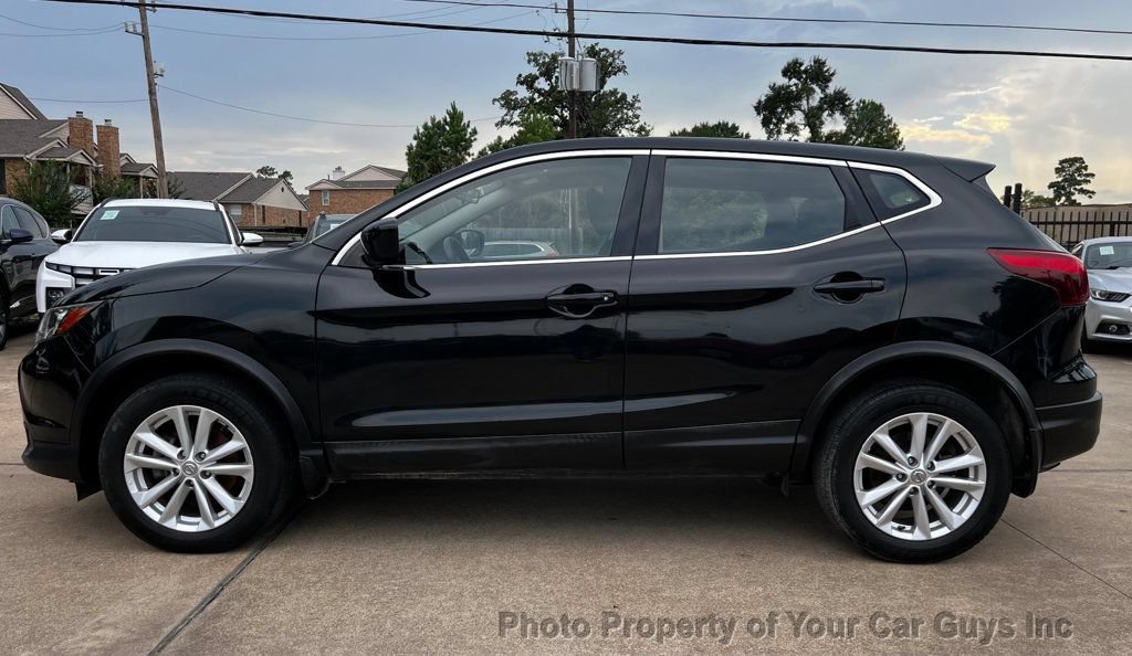 Used 2018 Nissan Rogue Sport S w/ S Appearance Package AWD/4WD image 11