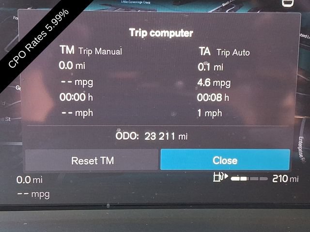Certified 2023 Volvo XC40 B5 Plus w/ Driver Assist Package AWD/4WD image 25