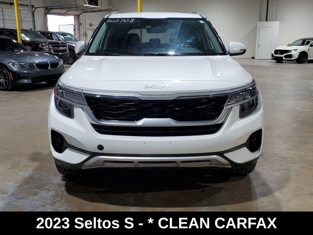 Used 2023 Kia Seltos S FWD image 2