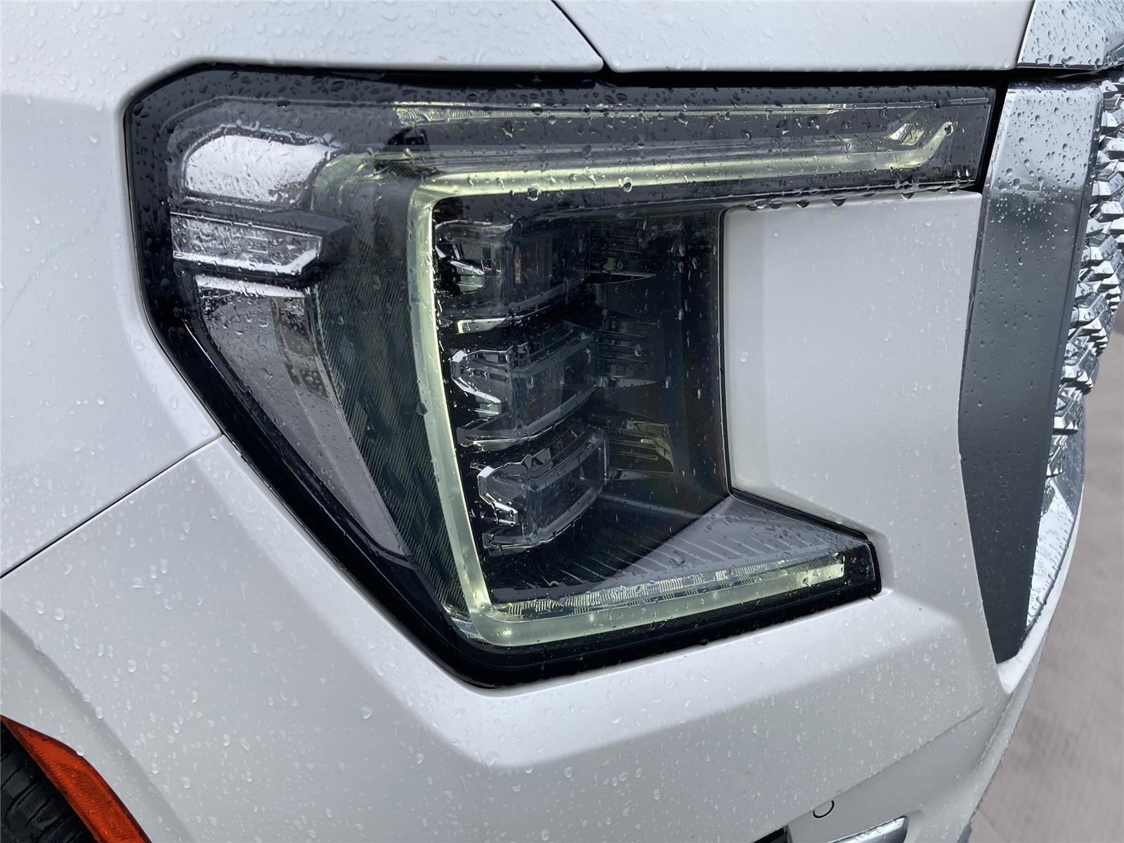 Used 2022 GMC Yukon Denali image 10