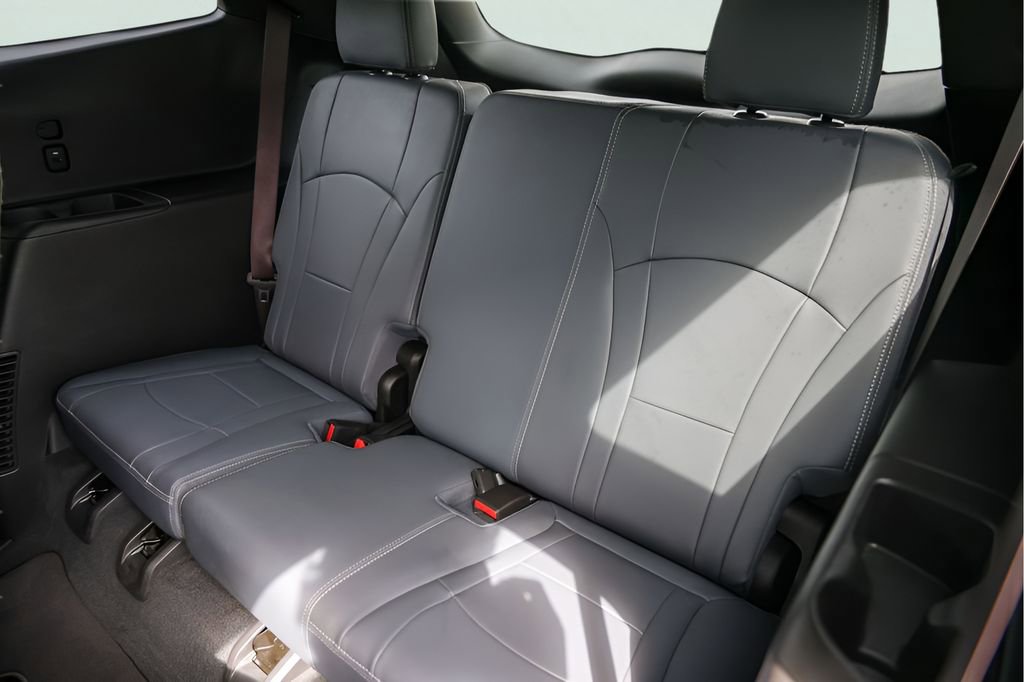Used 2023 Buick Enclave Essence w/ Experience Buick Package image 29