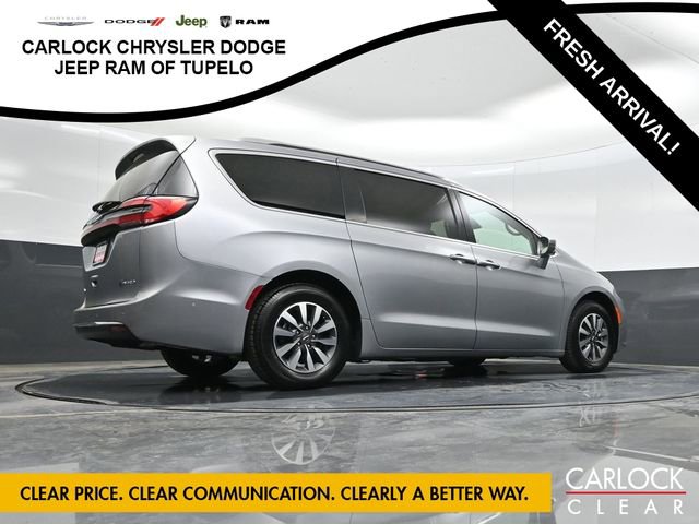 Used 2021 Chrysler Pacifica Touring-L image 44